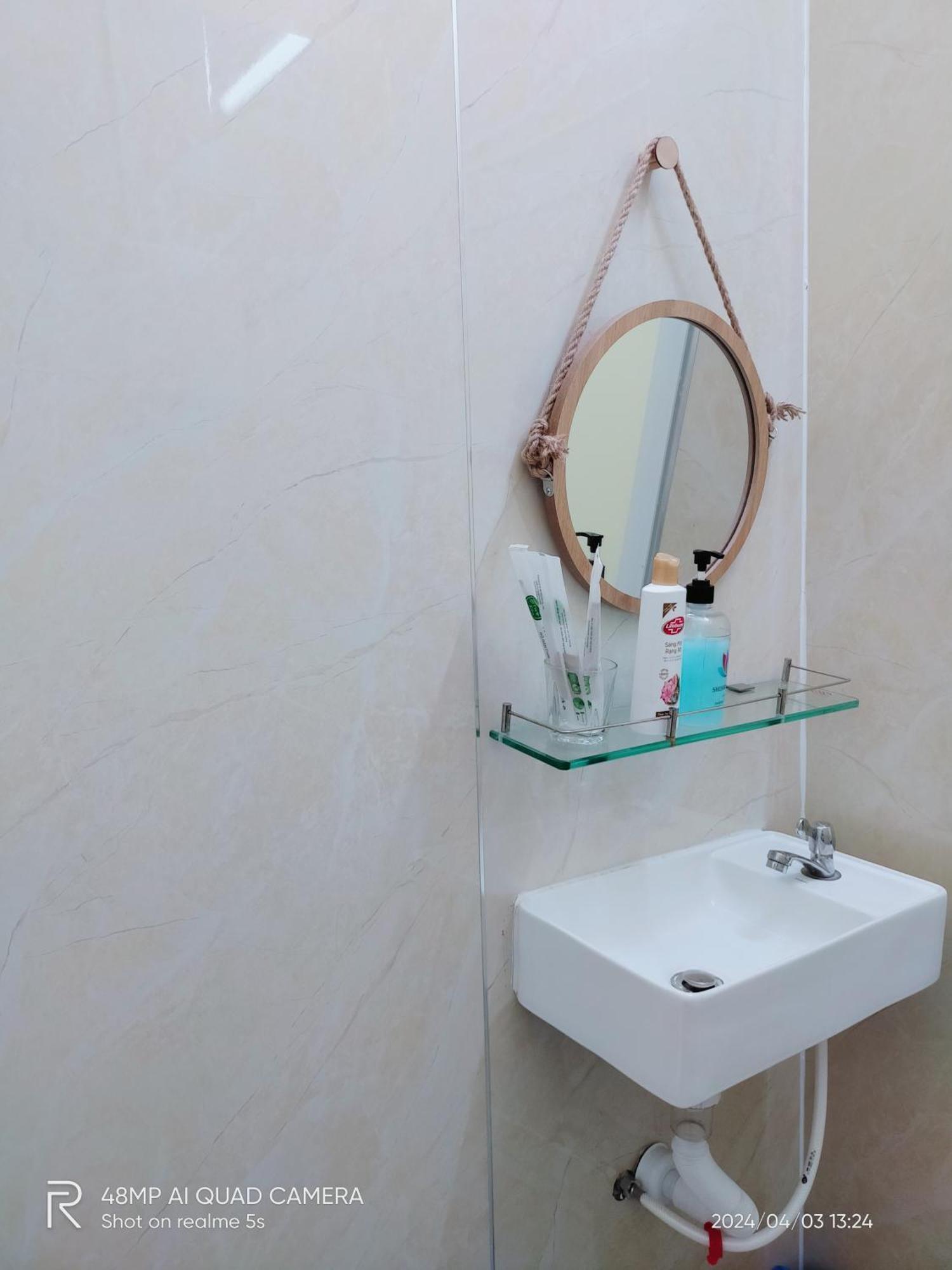 Shusimi House & Boutique Near Tan Son Nhat Airport ホーチミン市 エクステリア 写真