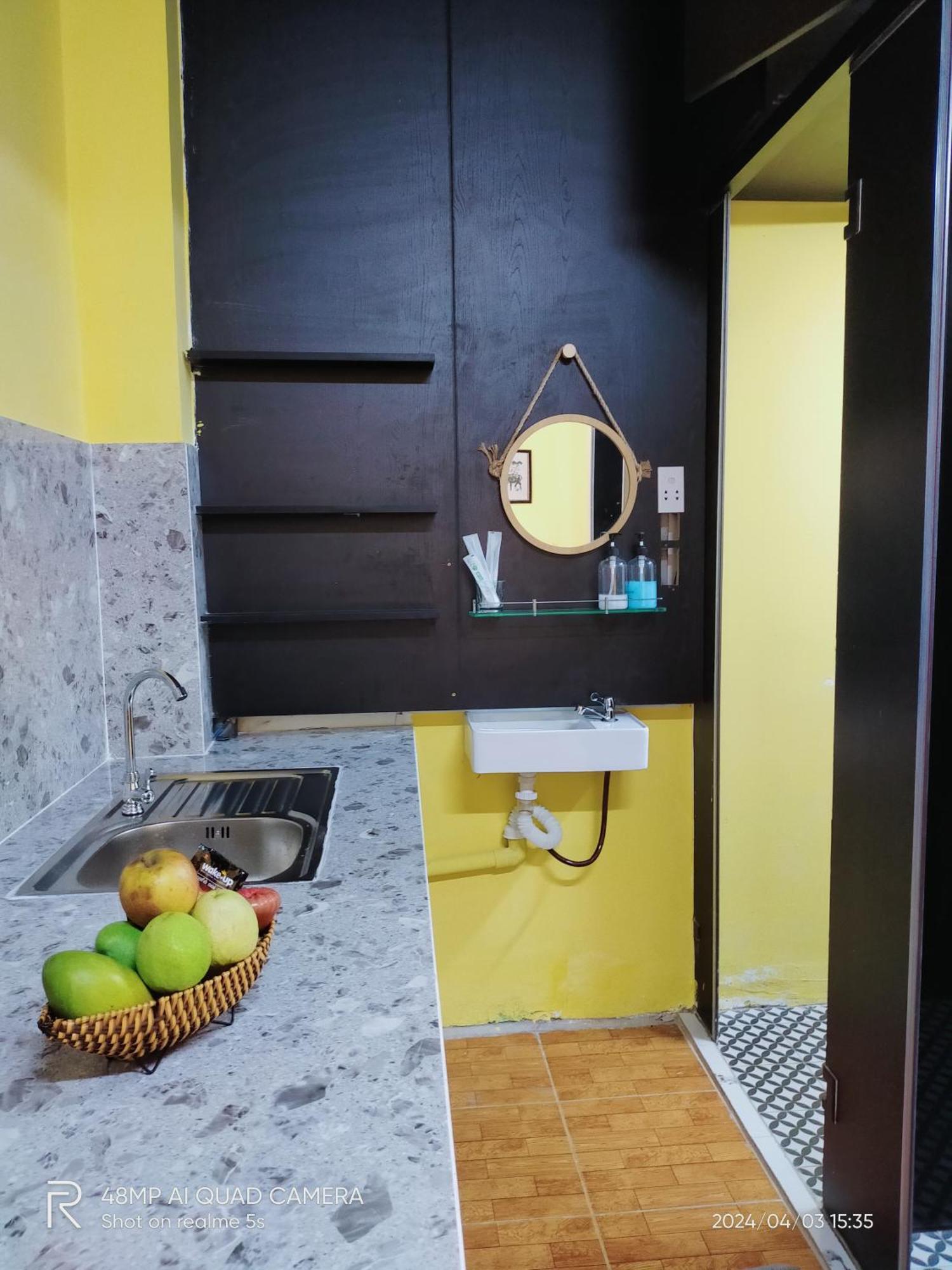 Shusimi House & Boutique Near Tan Son Nhat Airport ホーチミン市 エクステリア 写真